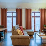 Historic Market Square Suite -140M2 Grand Residence As Home Apartamenty R504